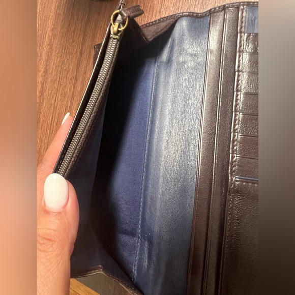 EUC Salvatore Ferragamo Bifold Leather Wallet - Picture 5 of 9